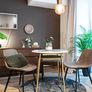  Apartamento Cozy Modern In Prague's Absolute Center